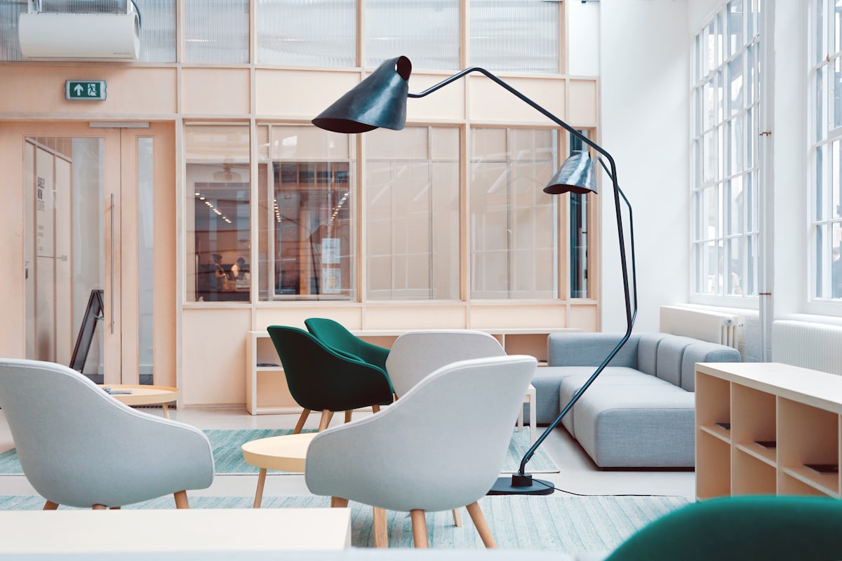 Modern retail interior design Dubai flexible modular layout